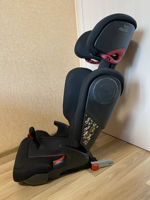 Автокресло Britax-Romer Kidfix III S Cool Flow 3-12 лет