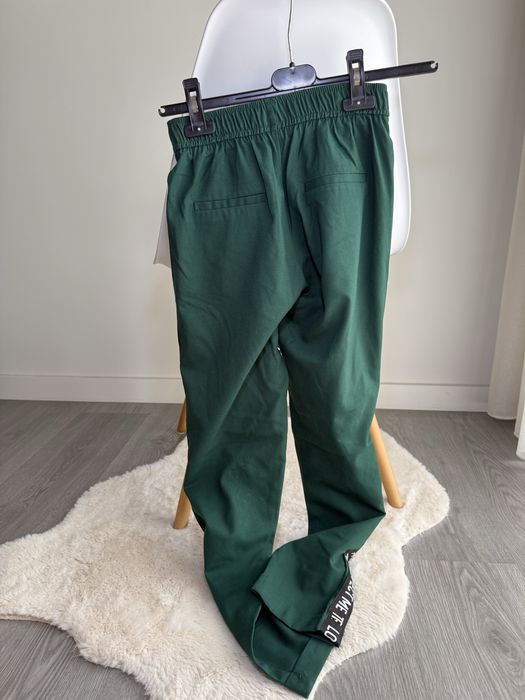 Calça de senhora