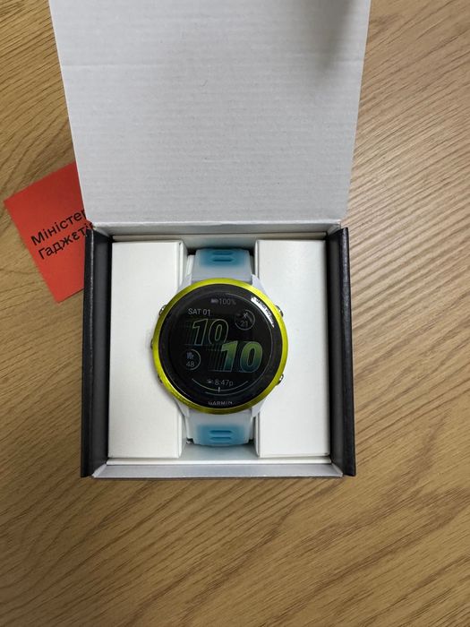 Garmin Forerunner 570 47 mm Amp Yellow with Whitestone 010-02971-01