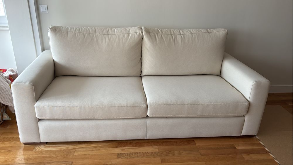 Sofá NOVO 3 lugares (feito à medida em estofador)