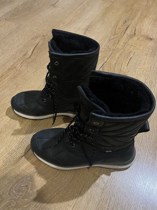 Уггі оригінал шкіра, ідеальний стан