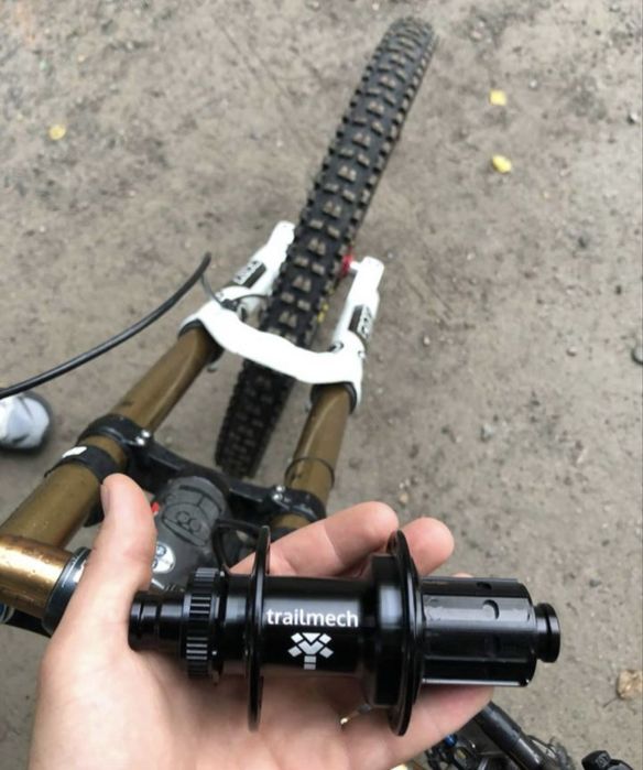 Нові втулки Trailmech