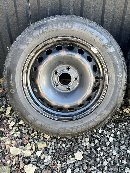 Колеса R16 5x114.3 Renault Scenic/Megane— диски + зимові шини Michelin