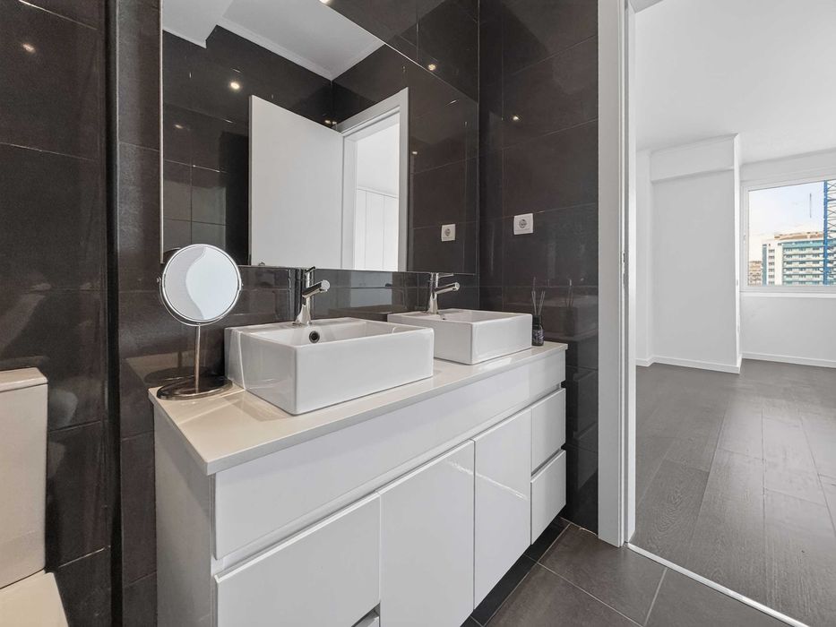 T3 com Suite na Av. 5 de Outubro | Entrecampos