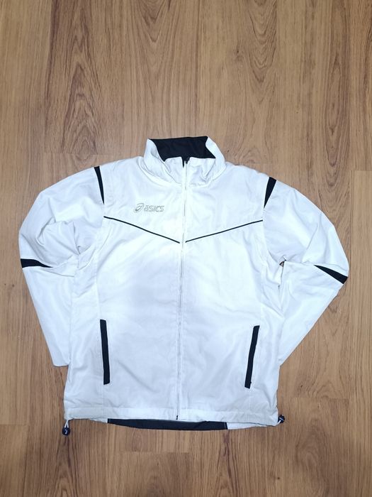 Цікава ветровка Asics з утяжками