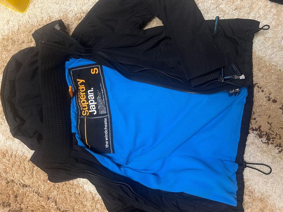 Куртка хлопчача від бренду Superdry