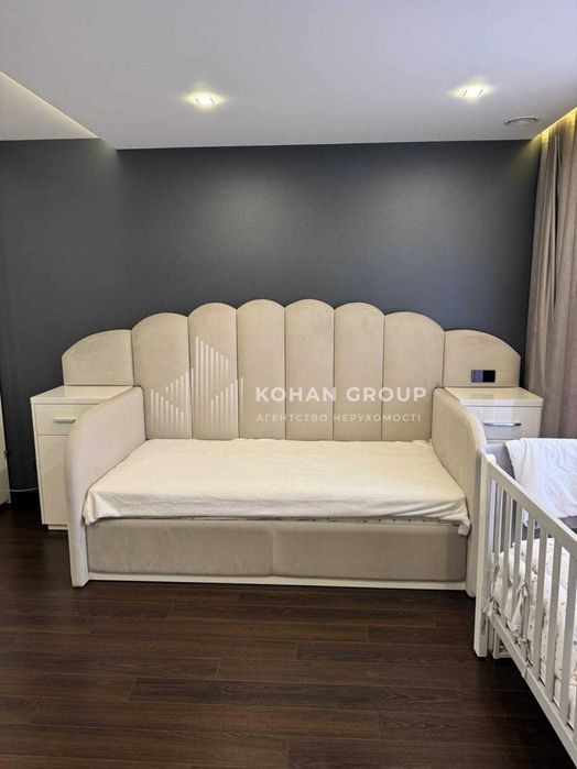 ‼️Продаж 2к квартири з меблями, 209.9 кв. м на вул. Зарічанська 11В, пентхаус‼️
