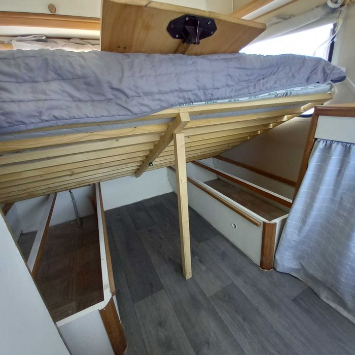 Caravana Vintage Restaurada – Pluma (1991) – 490kg – Pronta a Viajar