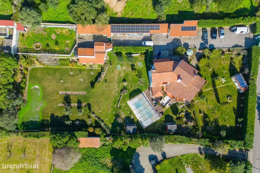 Magnífica Quinta com 5000m2 localizada no Casal da Granja-Sintra