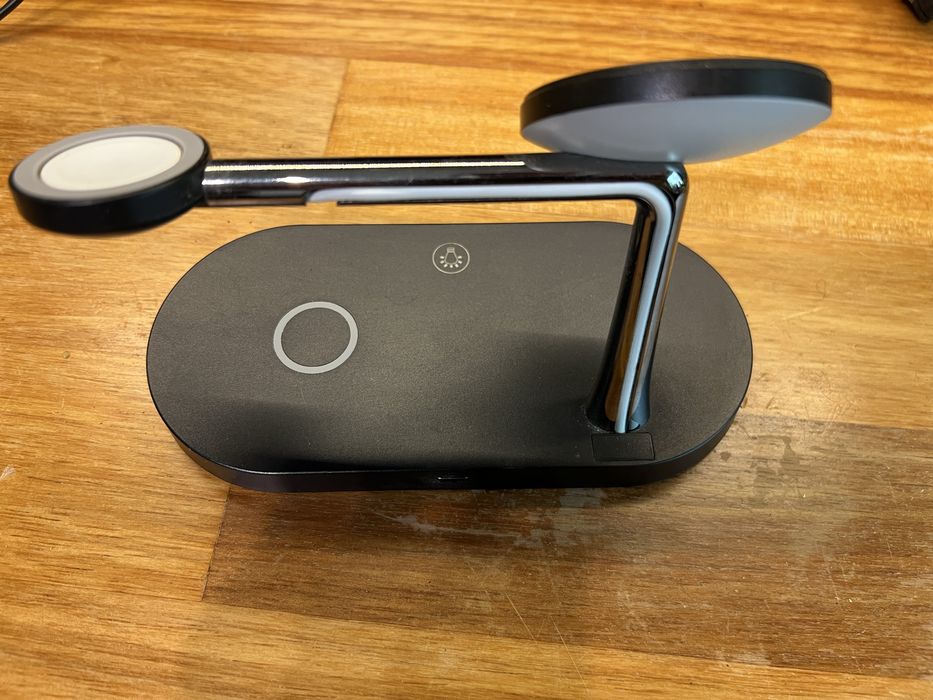 Ładowarka i stand do iphone, airpods i apple watch