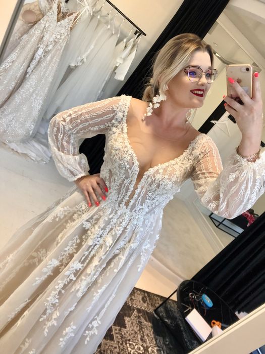 Suknia ślubna off.white bridal