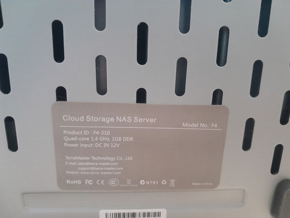 Obudowa serwera multim. terramaster nas server f4-210 1.4ghz 1gb ddr