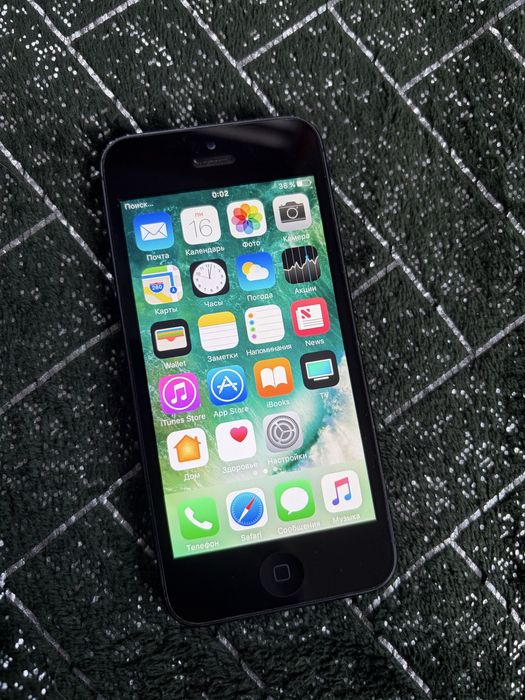 Продам iPhone 5 бу
