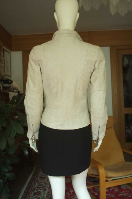 piękna biała ramoneska skórzana rockowa kurtka Vintage