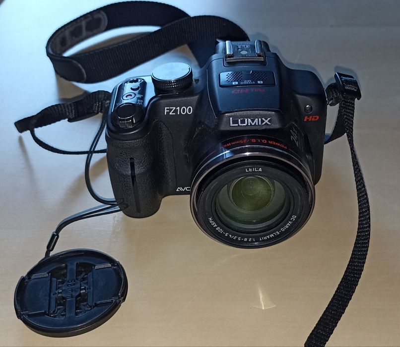 Panasonic Lumix FZ100 + bolsa case logic