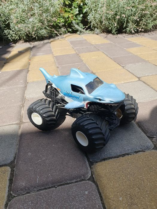 Машинки Hot wheels monster truck