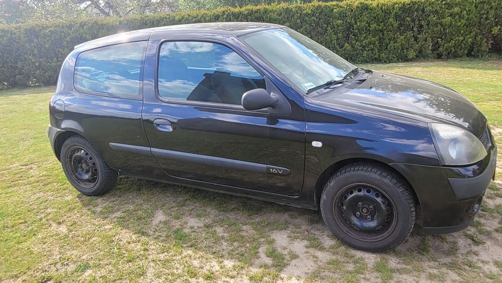 Renault Clio 1.2 rok 2003