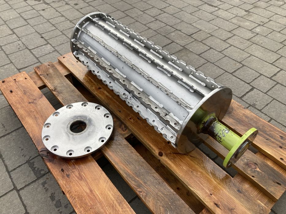 Walec wciągający dolny zębaty detektor metalu CLAAS JAGUAR