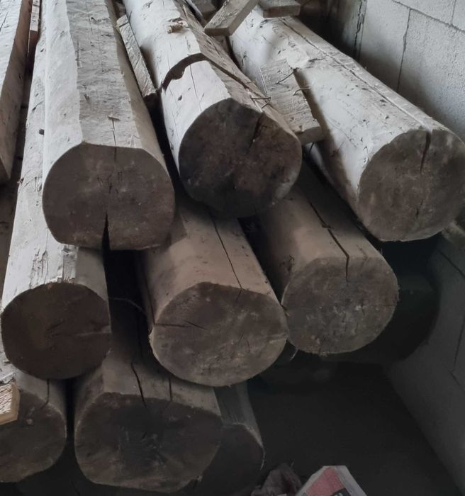 Stare belki drewno z rozbiórki