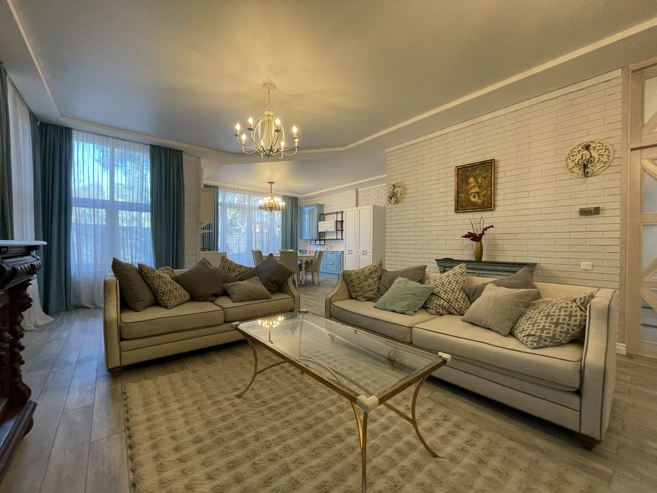 Преміум Оренда будинку в Романкові