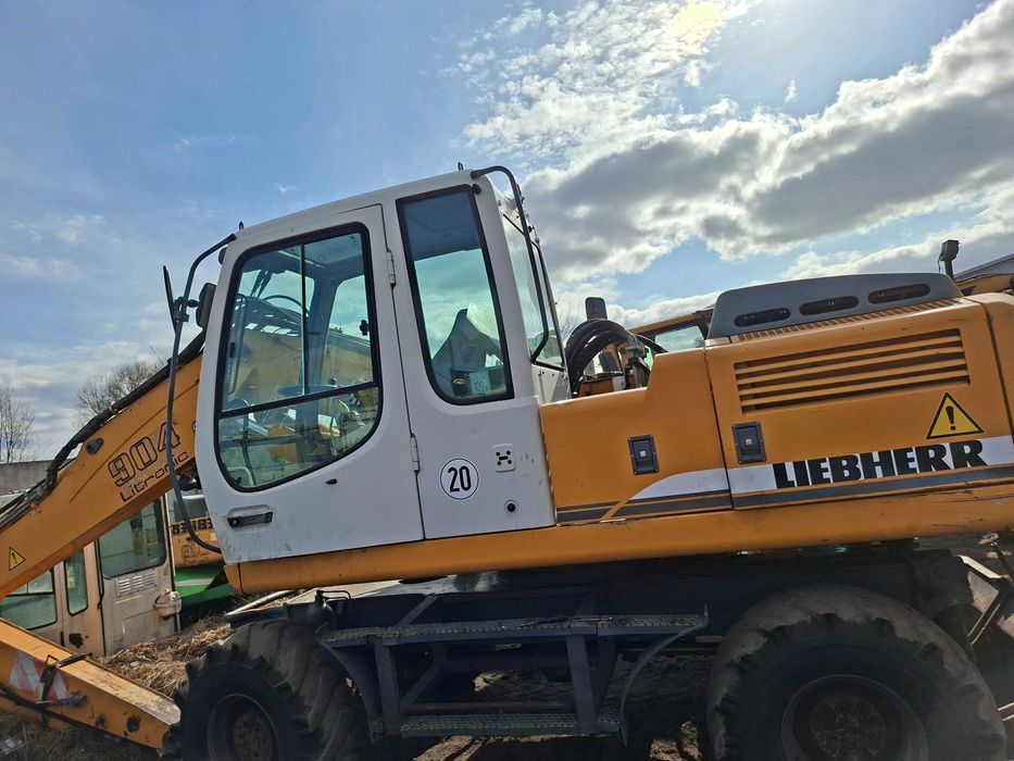 Liebherr 904 na części