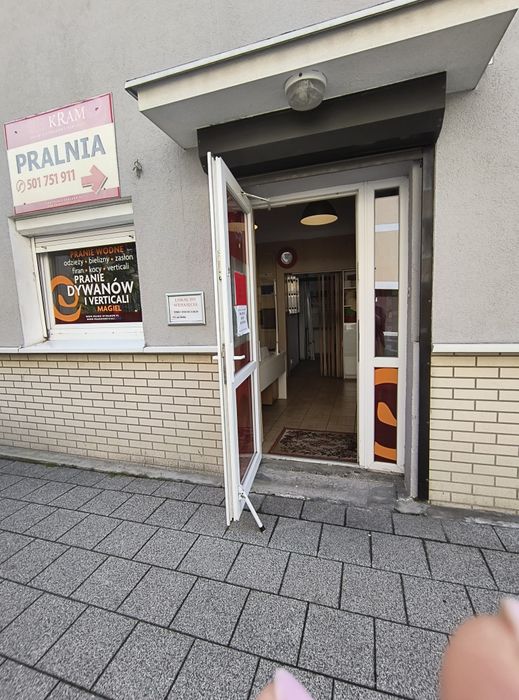 Lokal usługowy 31 m² + piwnica 60,99 m² – Warszawa ul.B.Brechta