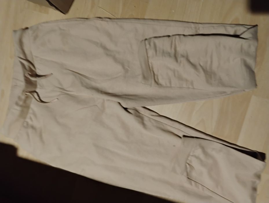 Getry legginsy beż