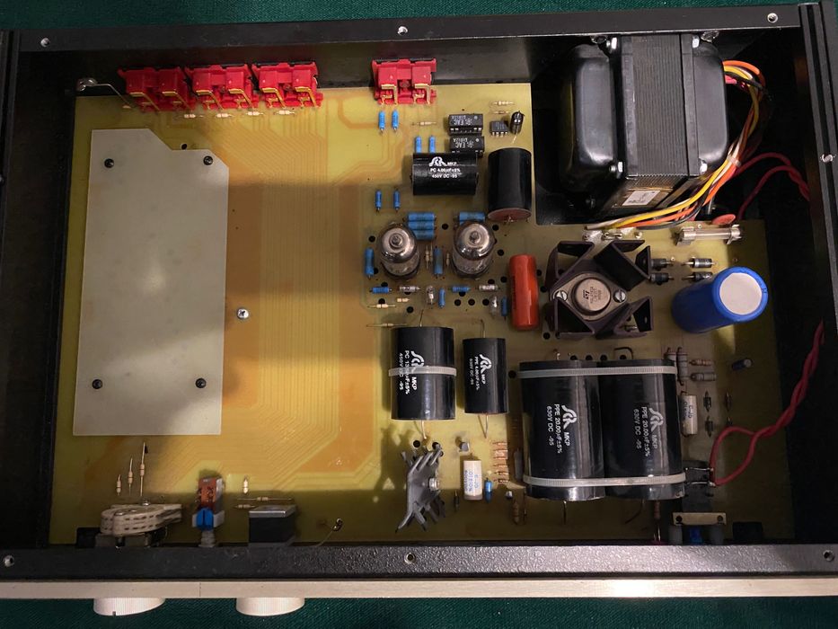 Conrad-Johnson wzmacniacz dzielony