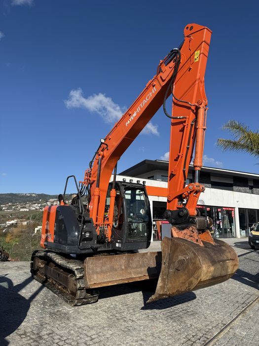 Hitachi 135 us  2016