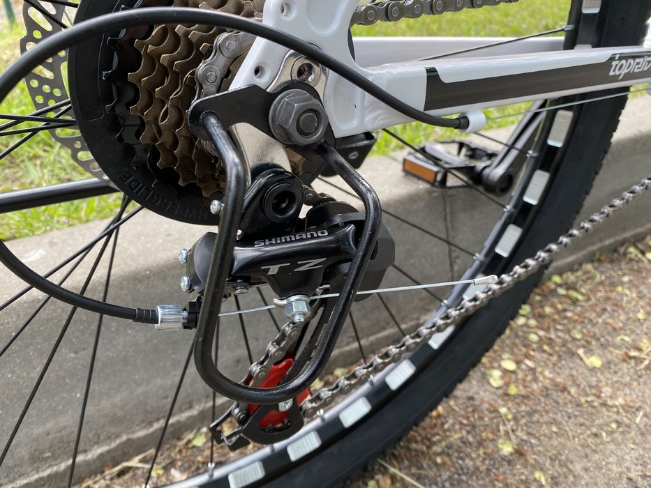 Рівне! Новий алюмінієвий, shimano