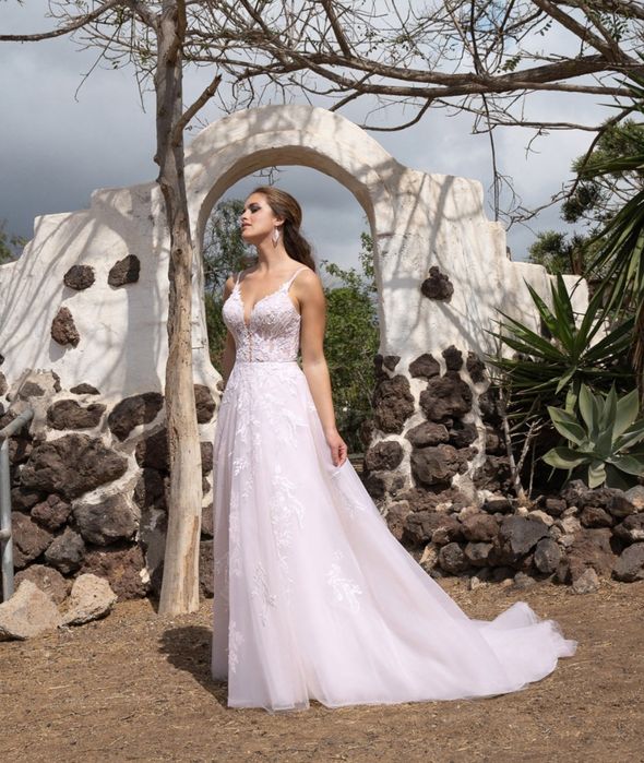 Suknia ślubna Amelie 36 model 20278 sukienka slubna welon