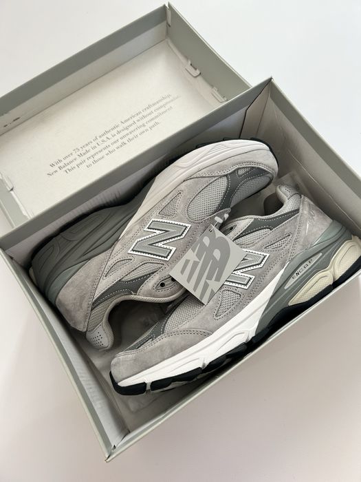 New Balance 990v3 made in Usa Grey