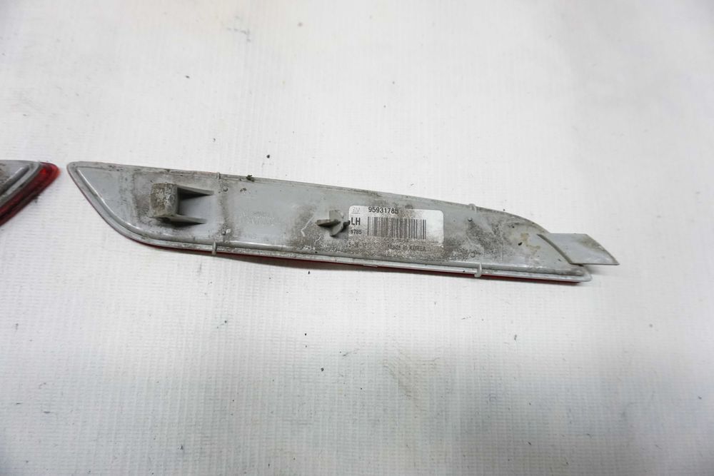 Катафот відбивач заднього бампера Шевроле Круз Універсал