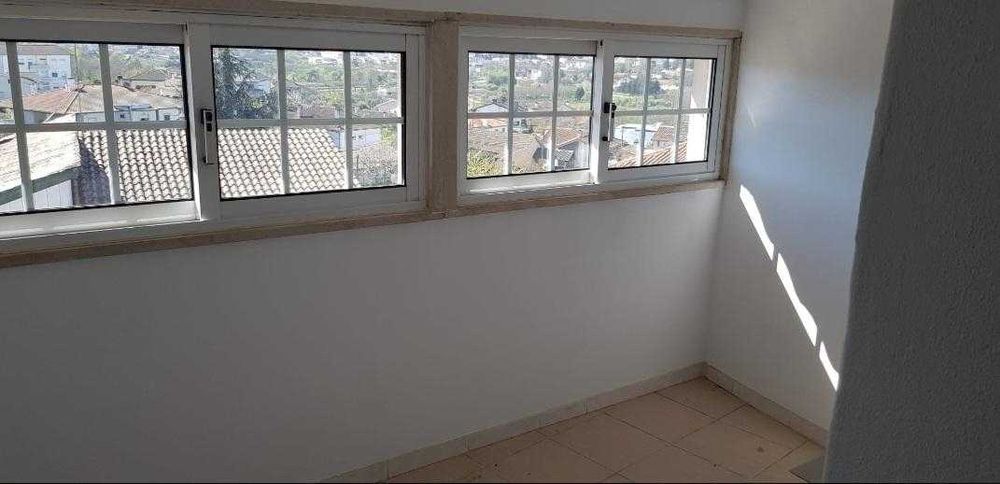 T2 +2 compartimentos com 60m2, aquec. central a gás natural, Viseu