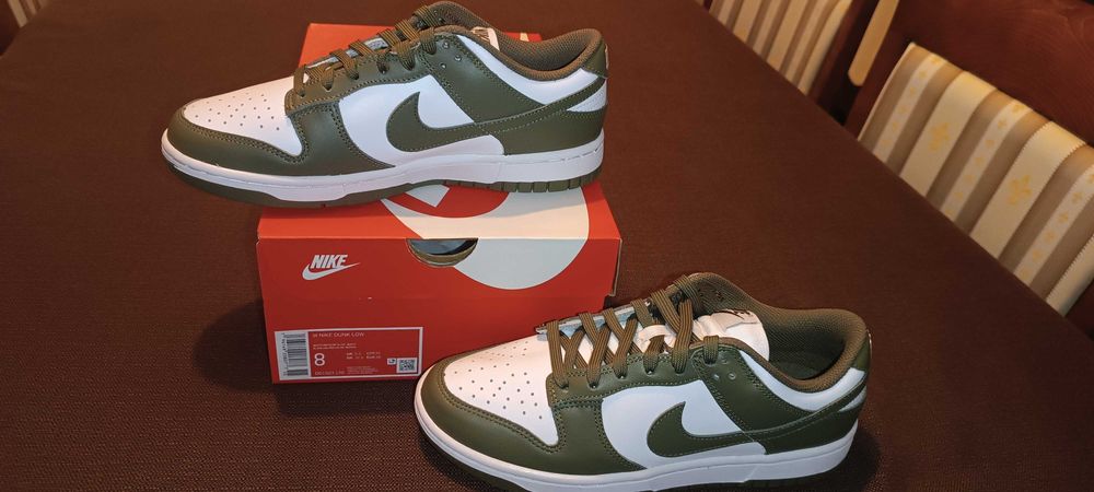 (r. Eur 39 - 25 cm) Nike Dunk Low Medium Olive DD1503,-120