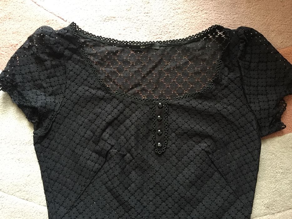 Czarna, elegancka bluzka M