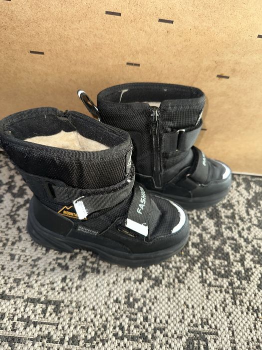 Дитячі зимові ботиночки