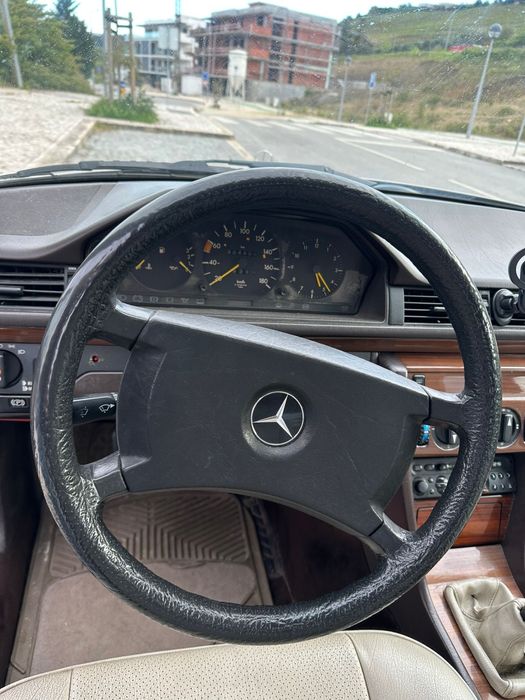 Mercedes 200D W124