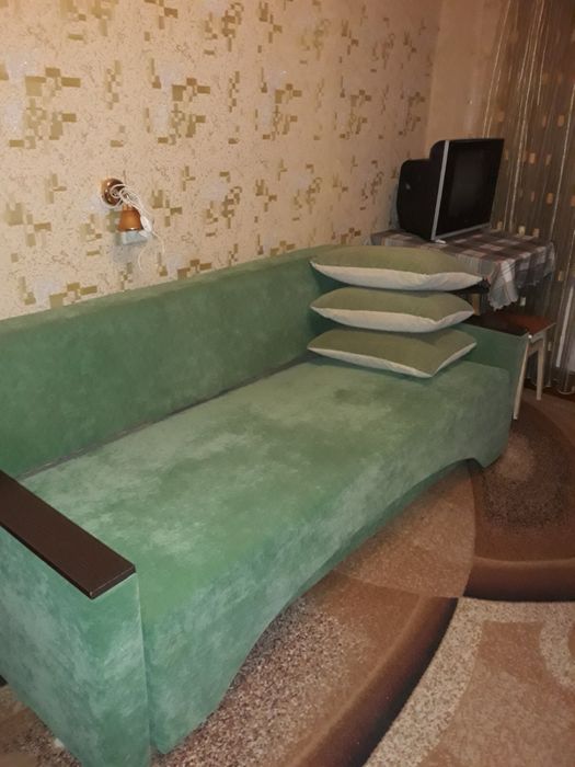 Кімната в двокімнатній квартирі (електроплита, опалення +)