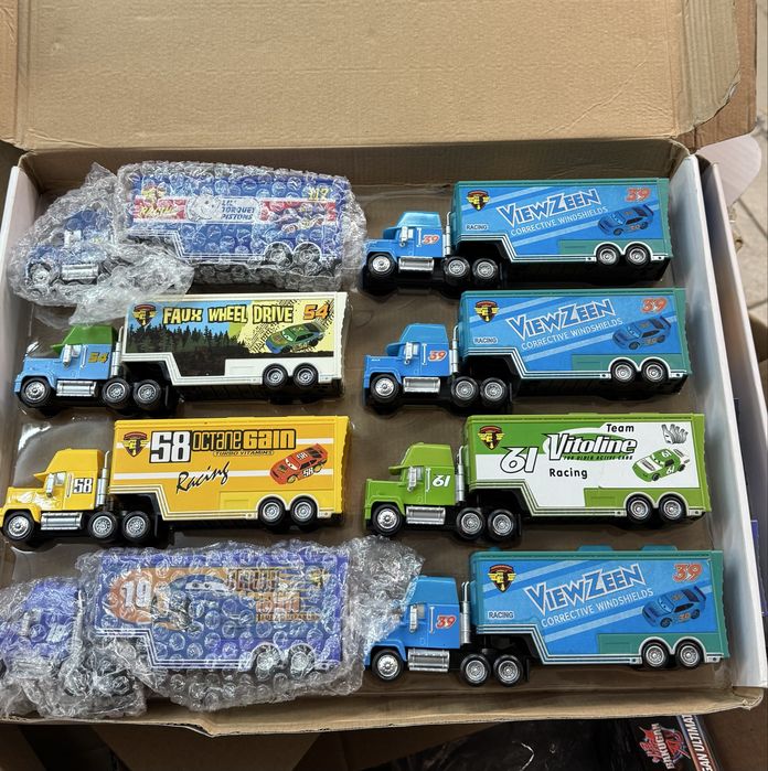 Трейлер Чикко, Док, Маквин, кинг, Круз, Тачки 2