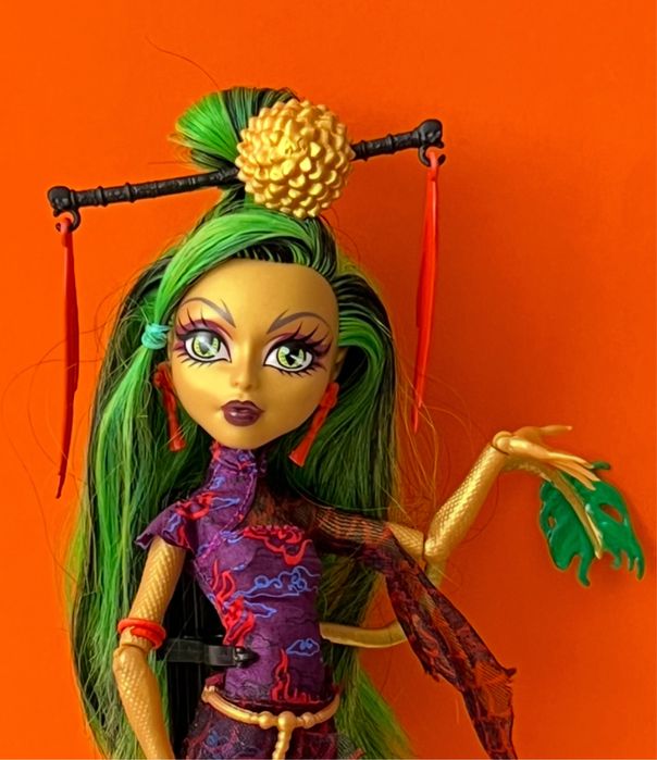 Monster High Jinafire Long Scaris City Of Frights/basic akcesoria 3D
