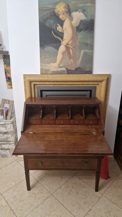 Escravaninha de madeira