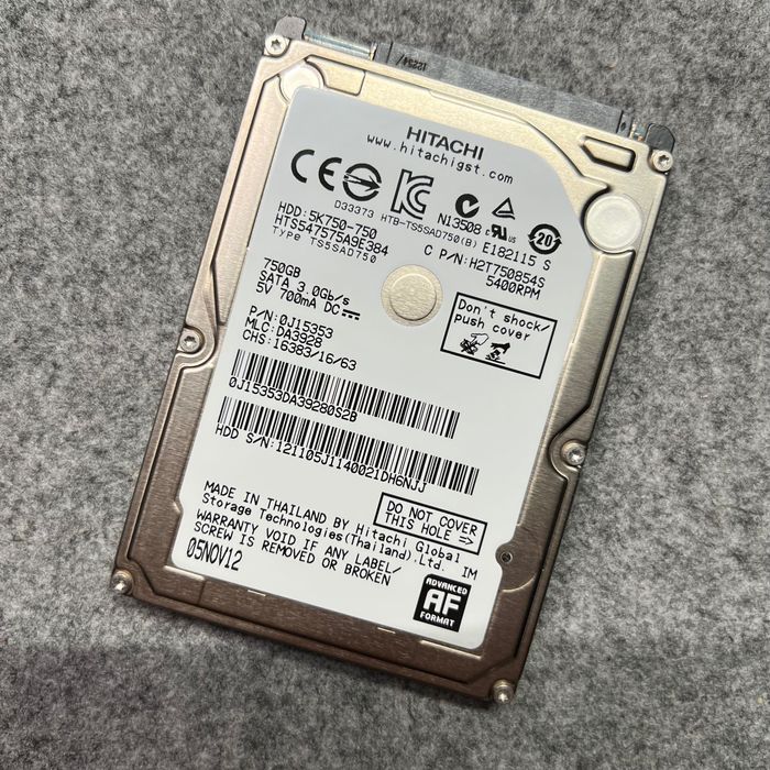 Dysk HDD 2.5 cala HITACHI 750GB HTS547575A9E384 obrotów 5400