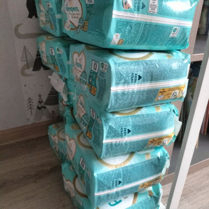 8 paczek Pampers premium care rozmiar 1 Wysyłka Olx Pieluchy
