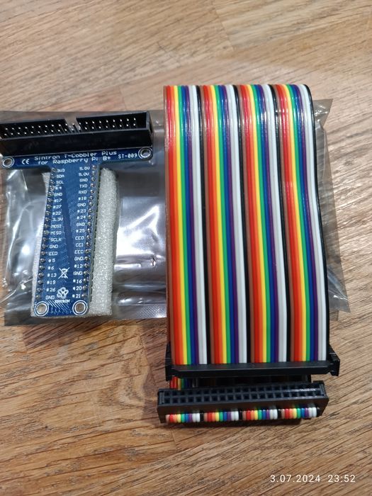 Zestaw Raspberry Pi B Starter Kit - GPIO oraz Mikro Serwo