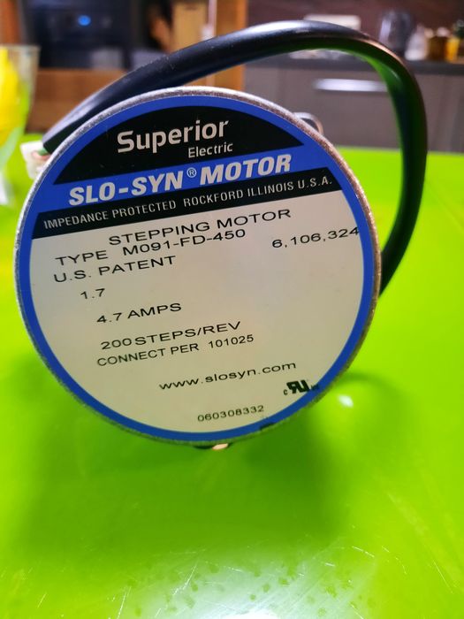 Электрический двигатель SLO SYN MOTOR