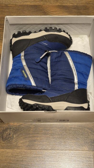 Kozaki, Śniegowce, buty zimowe Geox Himalaya rozmiar 31

Sprzedam Śni