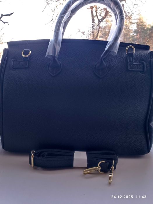 Сумка Hermes нова в чорному кольорі.