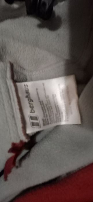 Тепла ветровка berghaus