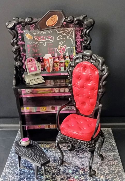 Monster High Coffin Bean.